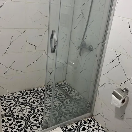 Apartman Balat